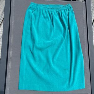 ❌ SOLD ❌ vintage leslie fay teal suede